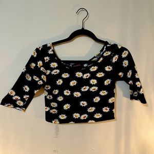 floral mid sleeve crop top!